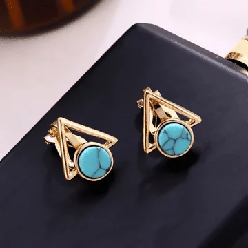 大理石紋鏤空三角×軟墊三角耳夾