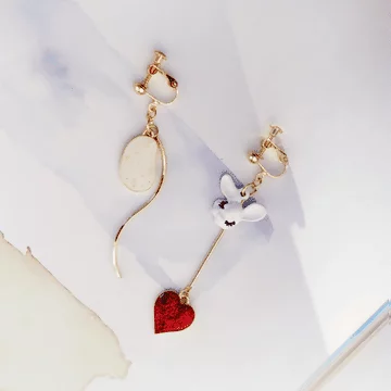 甜心兔與紅心時鐘×不對稱螺旋耳夾
