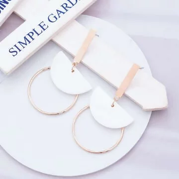 半圓貝殼長桿圓環×吊墜耳環