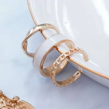 白寬扭結鍊條&times;三套件戒指組