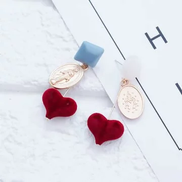 瑪麗亞的愛&times;不對稱吊墜耳環