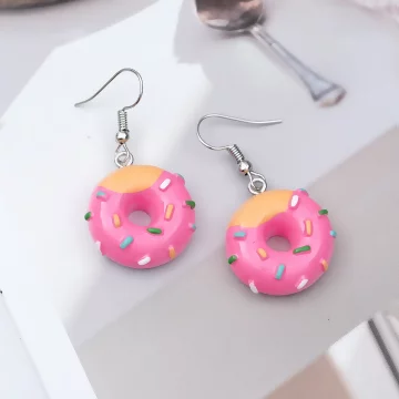 草莓甜甜圈×吊墜耳勾