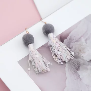 晴天娃娃毛球流蘇&times;吊墜耳勾