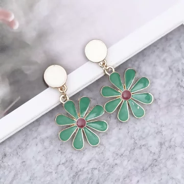 綠色雛菊小花×螺旋耳夾