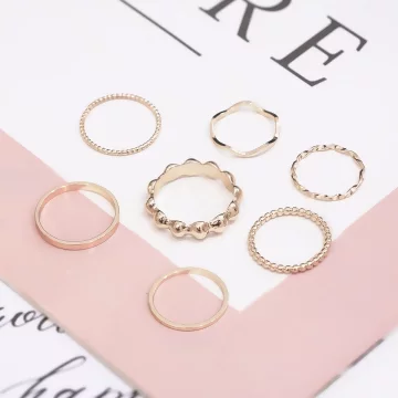 極簡金屬波堤×七套件戒指組×金色