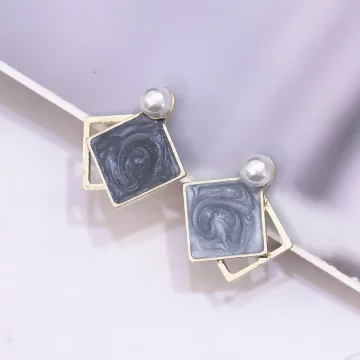 斜方暈藍珍珠×三角耳夾