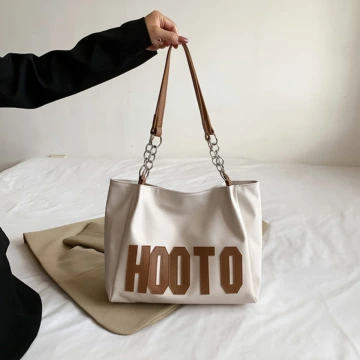 HOOTO字母皮革包×肩背包×白底咖字