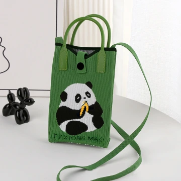 綠色熊貓&times;針織&times;斜背包