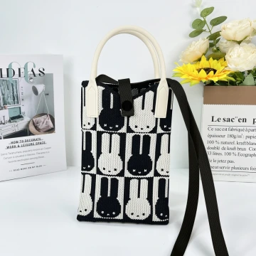 黑白兔兔×針織×斜背包