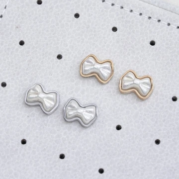 316鋼飾×白色可愛蝴蝶結×耳釘