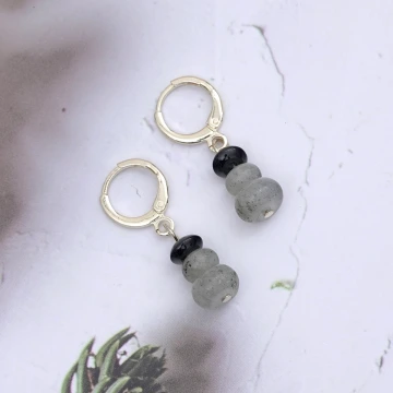 三顆黑綠小石子×耳扣