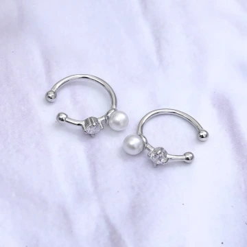 單顆珍珠小鑽×U型耳骨夾