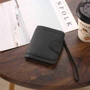 簡約皮革×翻頁三層短皮夾×黑色