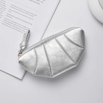 牛角可頌×可掛脖×拉鍊零錢包×銀色