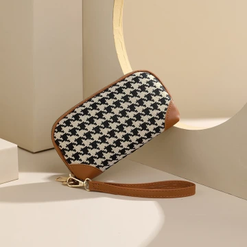 千鳥紋長版&times;手拿包&times;棕咖