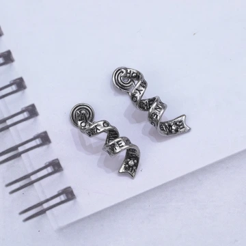 金屬英文絲帶×蚊香盤U型耳夾