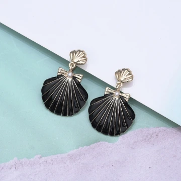 黑色貝殼珍珠×蚊香盤U型耳夾