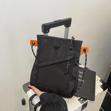 中性工裝小方包&times;斜背包&times;黑色