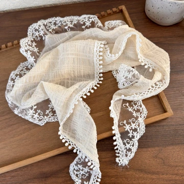 法式薄紗蕾絲泡泡邊&times;三角頭巾