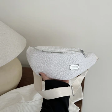 PU皮革編織&times;斜背腰包&times;白色