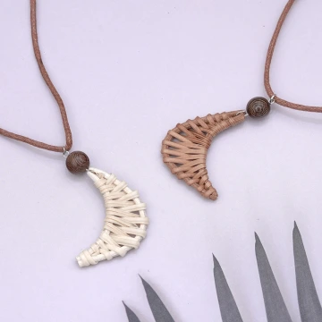 藤編月牙×蠟繩×可調節長項鍊×共二色