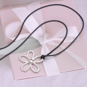 鏤空花朵×蠟繩×可調節長項鍊