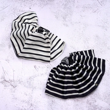 黑白條紋布藝×小抓夾×共二色