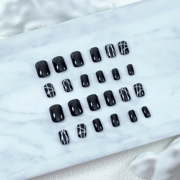 黑色極簡線條亮面&times;穿戴式手指甲片&times;二十四入