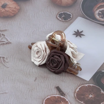 棕咖玫瑰與薔薇×鯊魚夾