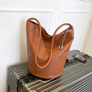 皮革圓身水桶包×肩背包×棕咖