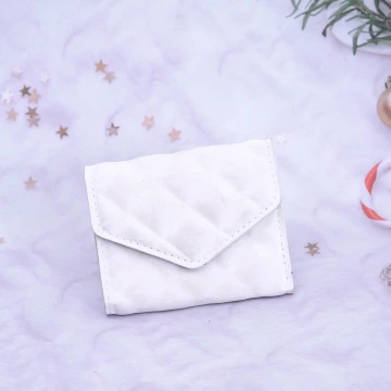 信封爆閃麂皮&times;三折短皮夾&times;白色