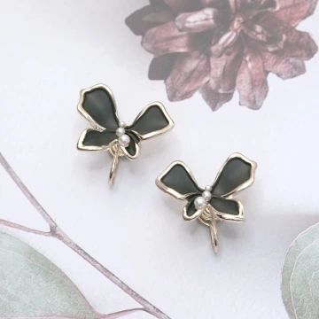 墨色蝴蝶花&times;蚊香盤U型耳夾