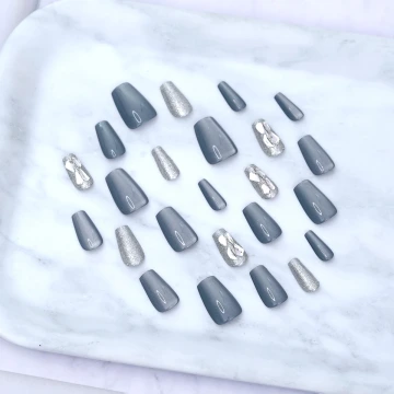 銀藍貓眼閃鑽亮面&times;穿戴式手指甲片&times;二十四入