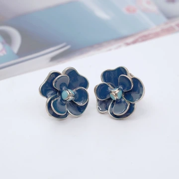 典雅藍色山茶花&times;三角耳夾