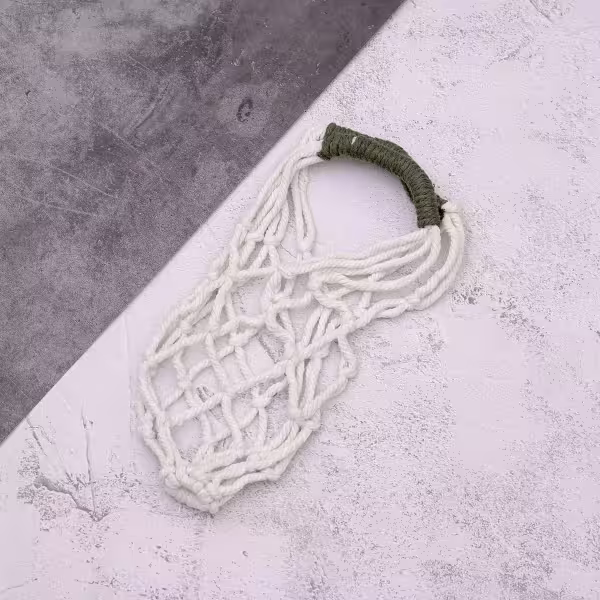 撞色鏤空網編×飲料水瓶提袋×綠白