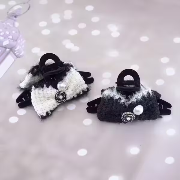 山茶花珍珠毛線編織×鯊魚夾×共二色