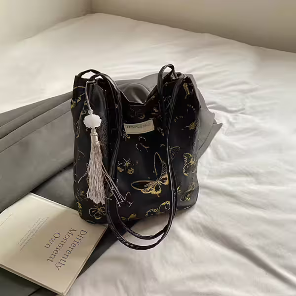 東方蝴蝶刺繡×肩背包×黑色