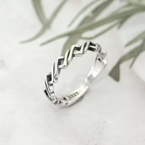 925銀飾&times;交錯菱角&times;開口戒指