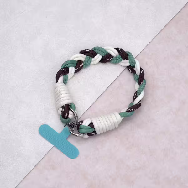 三色麻花辮&times;手機腕帶掛繩&times;綠咖白