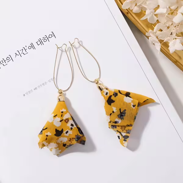 雪紡碎花瓣×吊墜耳勾×亮黃-第1張
