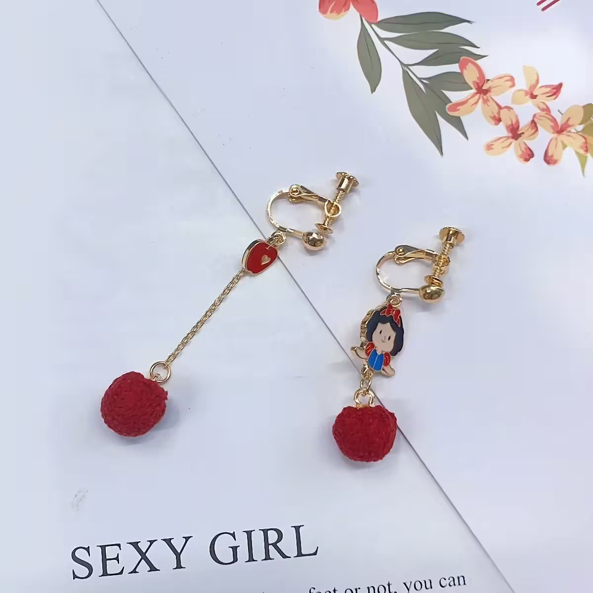 Q版白雪公主毛球×不對稱螺旋耳夾-第1張