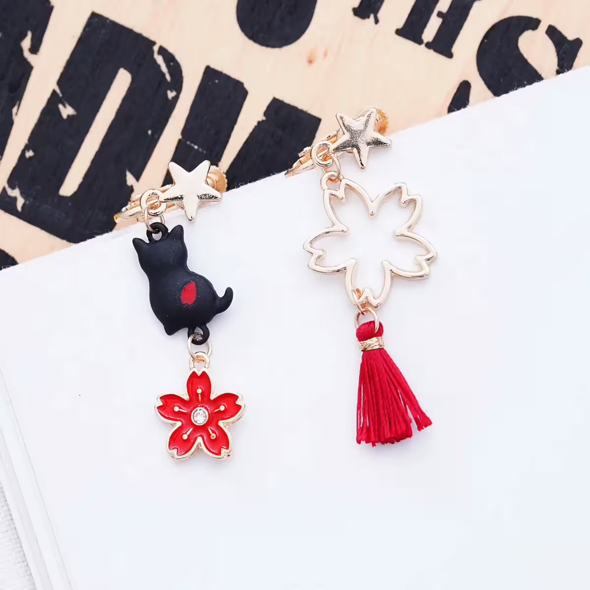 黑貓紅櫻流蘇×不對稱螺旋耳夾-第1張