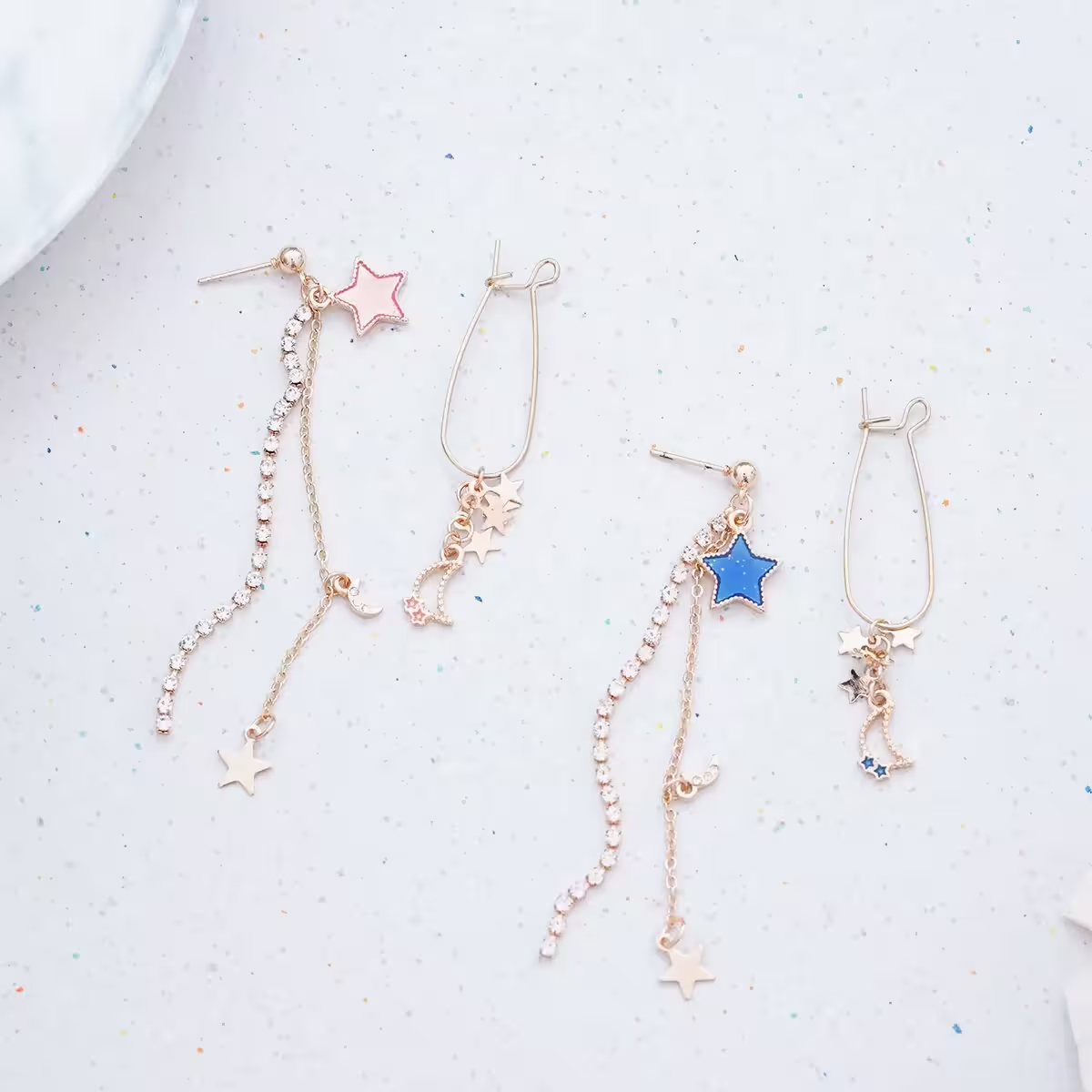 長條晶鑽星星月亮×不對稱吊墜耳勾×共二色-第1張