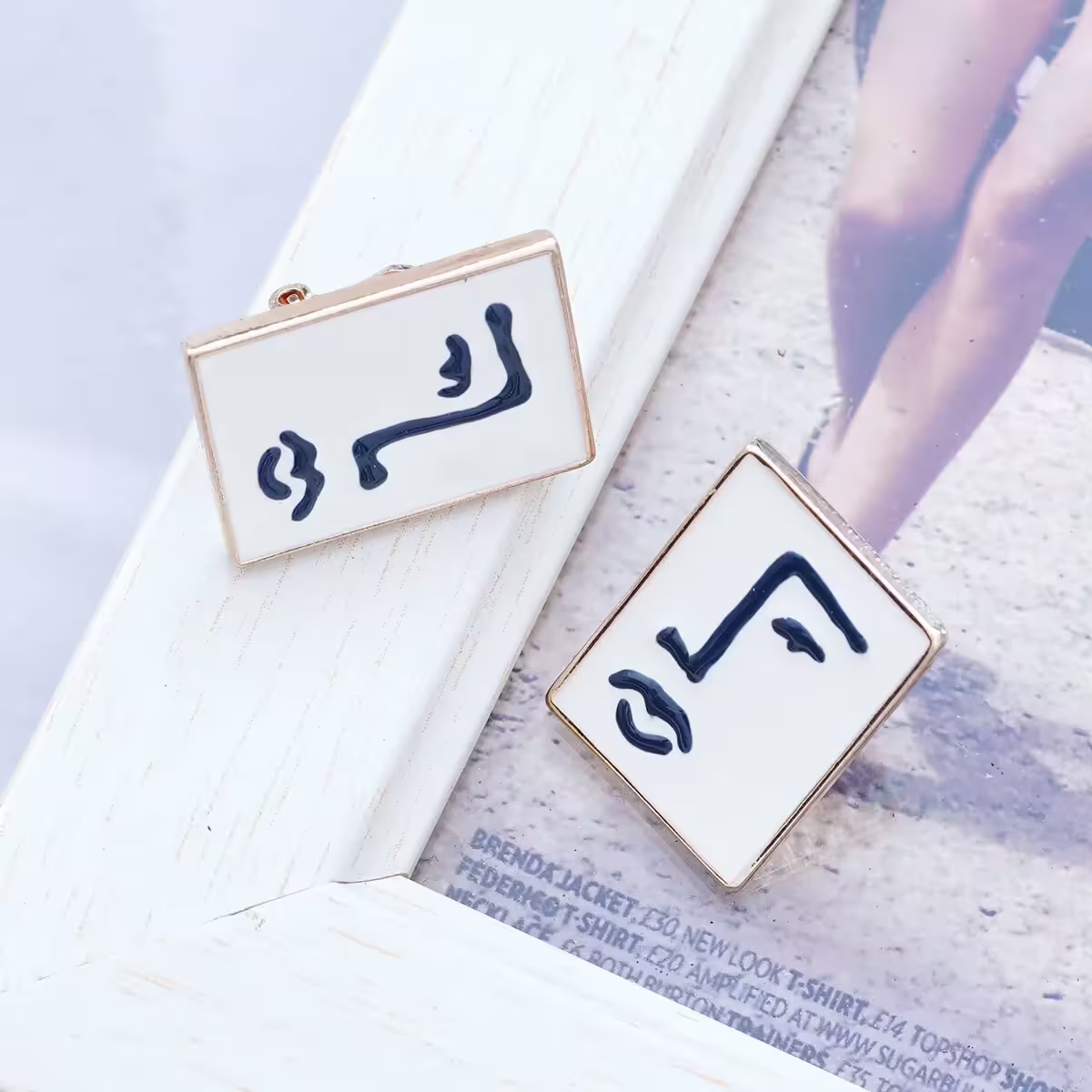 酷酷的抽象人臉線條×三角耳夾-第1張