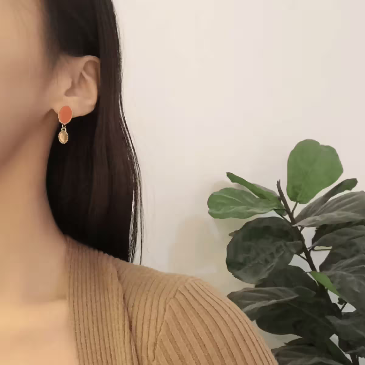 撞色顏料點點&times;不對稱三角耳夾-第3張