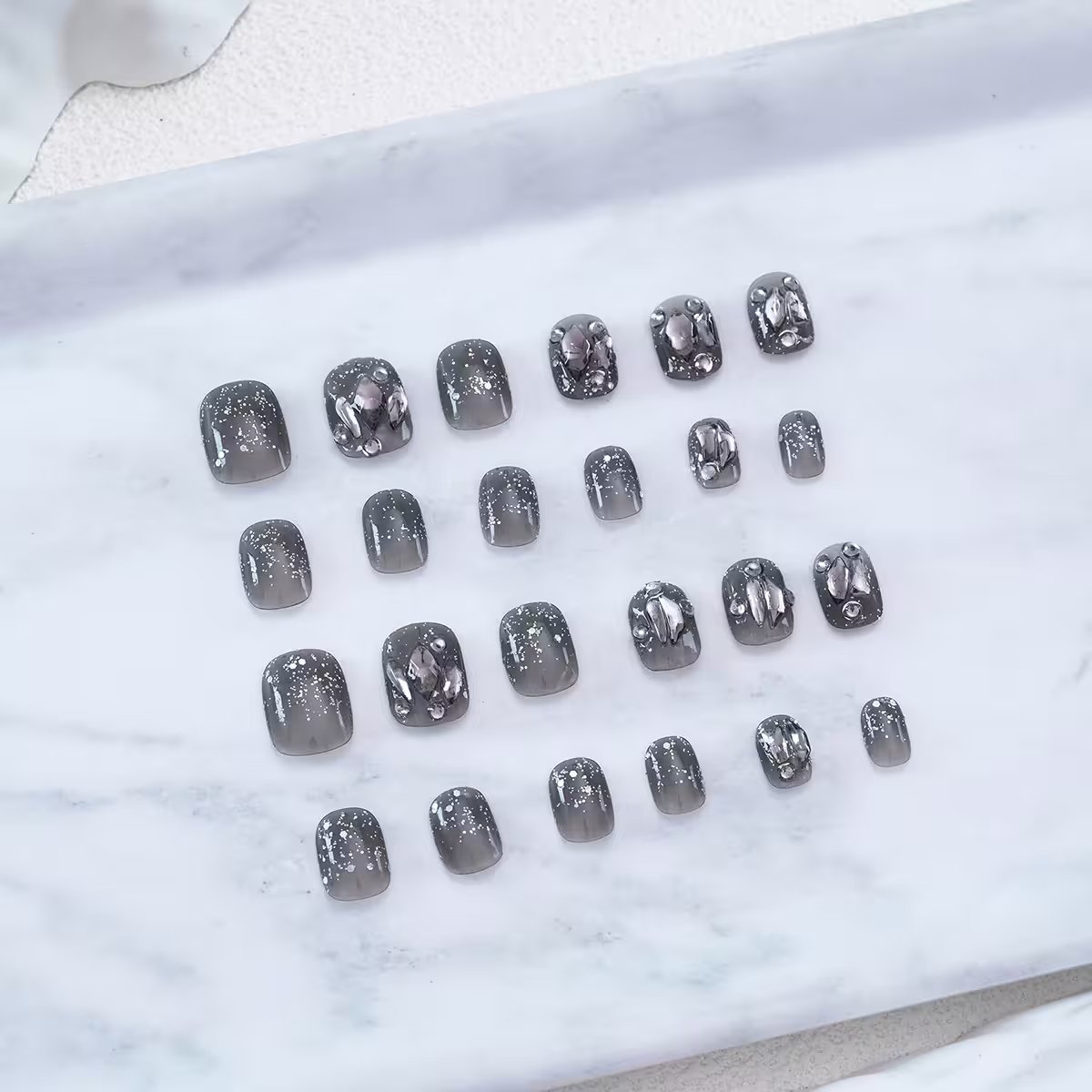跩酷冰透黑鑽亮面×穿戴式手指甲片×二十四入-第2張