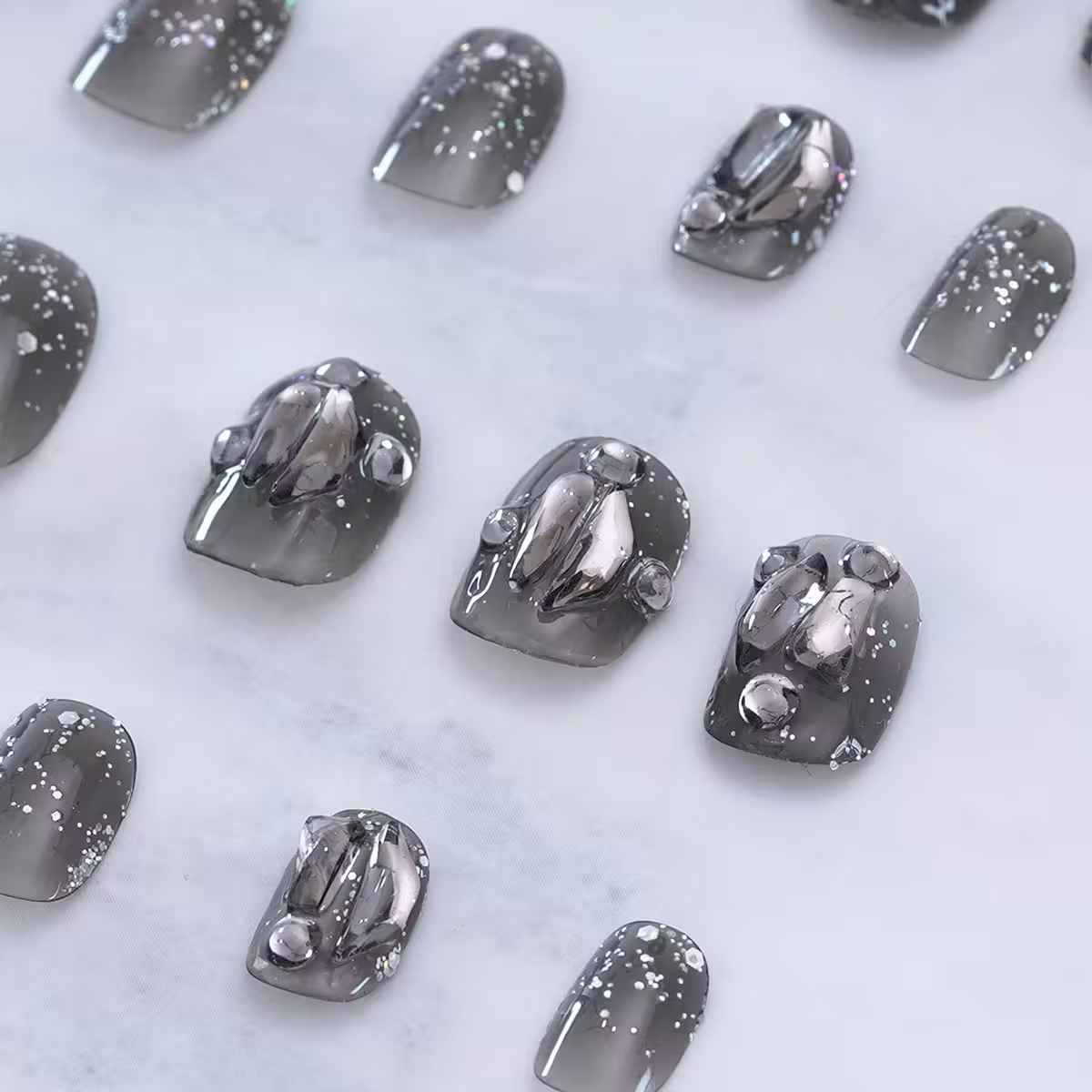 跩酷冰透黑鑽亮面×穿戴式手指甲片×二十四入-第4張