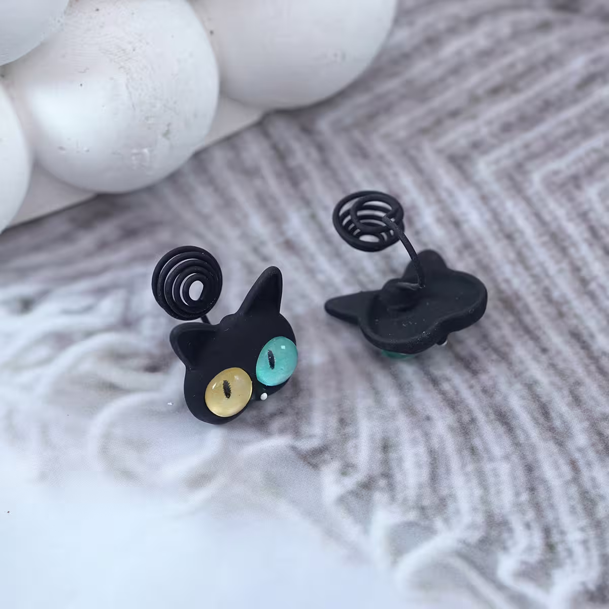 異瞳喵星人×蚊香盤U型耳夾-第4張