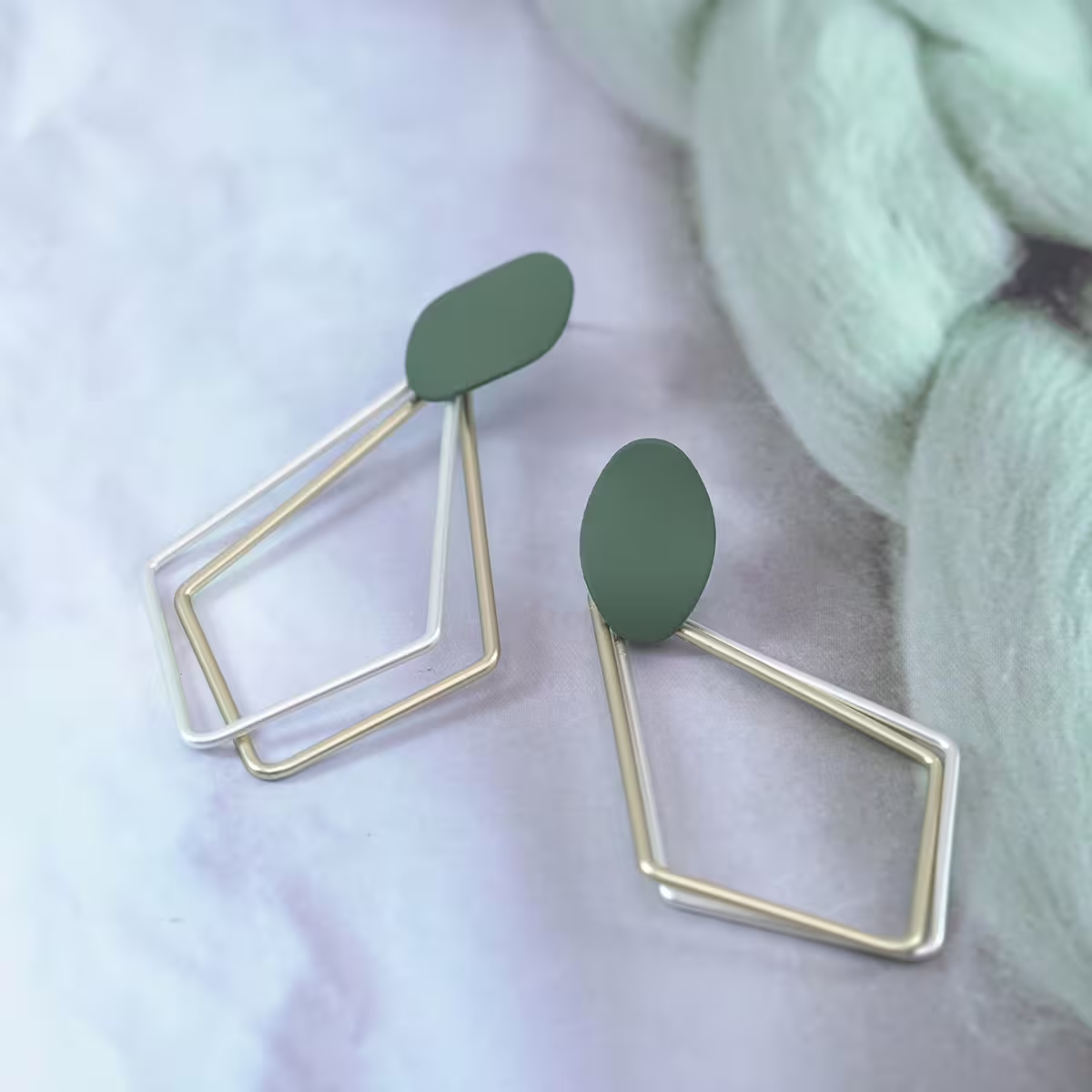 綠點雙色長菱形×吊墜耳環-第3張