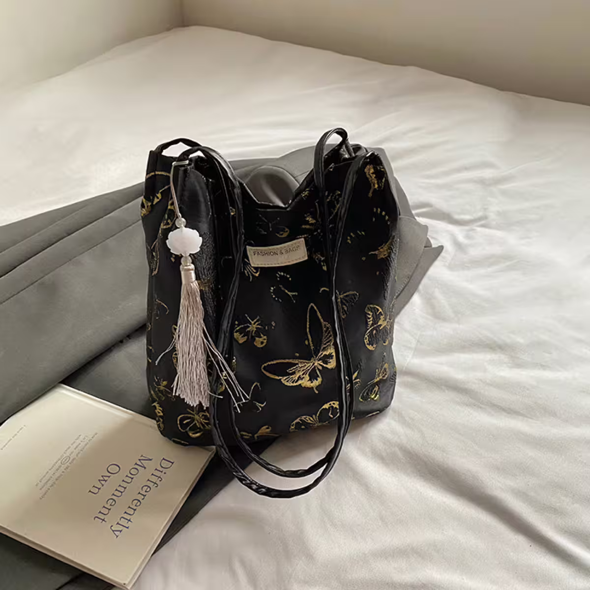 東方蝴蝶刺繡×肩背包×黑色-第1張